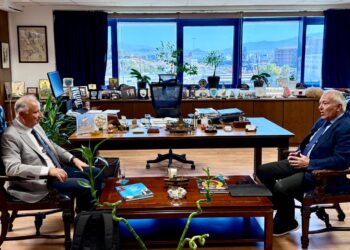 Στέφανος Γκίκας: Ενισχύουμε την ανθεκτικότητα των νησιών μας και βελτιώνουμε την καθημερινότητα των πολιτών
