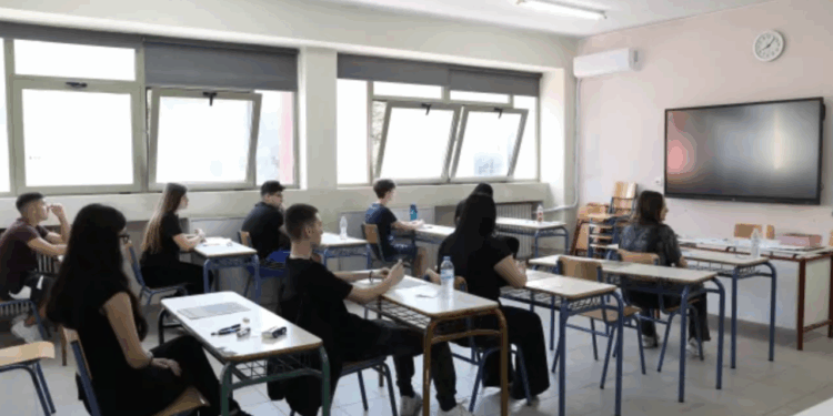 Υπ. Παιδείας: Ανακοινώθηκε το πρόγραμμα και τα εξεταστικά κέντρα των επαναληπτικών πανελλαδικών για τα ΓΕΛ