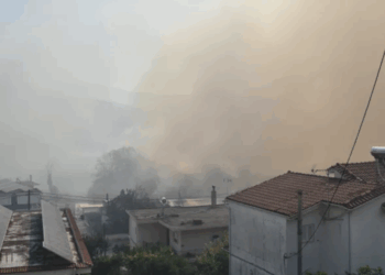 Ήπειρος: Τουλάχιστον 7 πύρινα μέτωπα με συνεχείς εκκενώσεις οικισμών