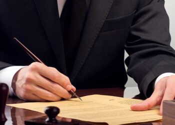 Κληρονομιές 2025: Οι Σύζυγοι Κερδίζουν Περισσότερο – Νέες Ρυθμίσεις για Διαθήκες και Συμφωνίες
