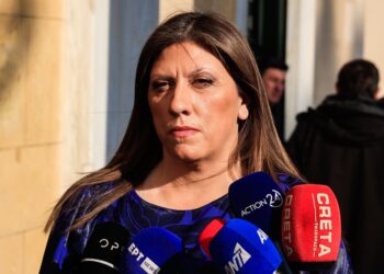 Κωνσταντοπούλου “καρφώνει” Τσίπρα: 26 μήνες στη Βουλή… άφωνος και απλά εισπράτει