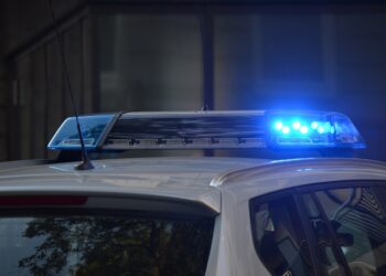 Ασπρόπυργος: Εφοδος με ΙΧ για χρηματοκιβώτιο – Εμβόλισαν αυτοκίνητο σεκιούριτι στη διαφυγή