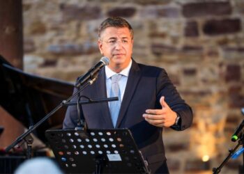 Α. Τζιτζικώστας από τη Χίο: «Η Ευρώπη δεν είναι μόνο ηπειρωτική και η συνοχή δεν μετριέται σε χιλιόμετρα αλλά σε πρόσβαση και ευκαιρίες για όλους όπου κι αν ζουν»