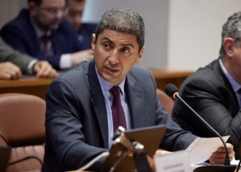Αυγενάκης κατά Σημανδράκου: Αντιφάσεις και αοριστίες – Επιφυλάσσομαι να ασκήσω κάθε νόμιμο δικαίωμά μου