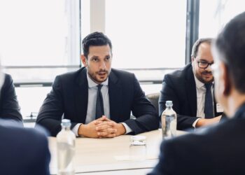 Κ. Κυρανάκης: “Βοηθήστε μας να κάνουμε τα ΜΜΜ καλύτερα” (vid)