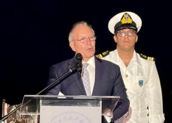 Στ. Γκίκας από Σαλαμίνα: «Η θάλασσα ήταν, είναι και θα παραμείνει το μεγάλο μας πλεονέκτημα, η οδός της εξωστρέφειας και της ανάπτυξης, αλλά και η ασπίδα της εθνικής μας ανεξαρτησίας»