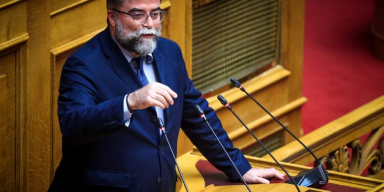 Β. Οικονόμου: “Σημαντικό ότι μπορεί σήμερα η χώρα να βλέπει με αυτοπεποίθηση το μέλλον”