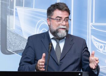 Β. Οικονόμου: Στην έναρξη της νέας σχολικής χρονιάς, δίπλα στους μαθητές, τους εκπαιδευτικούς και τους γονείς (vid)