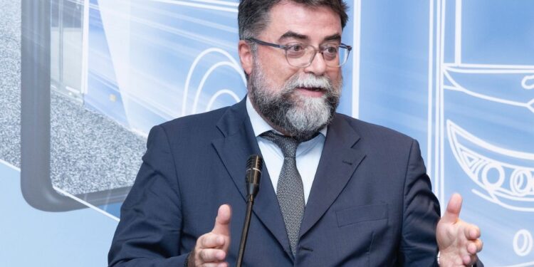Β. Οικονόμου: Στην έναρξη της νέας σχολικής χρονιάς, δίπλα στους μαθητές, τους εκπαιδευτικούς και τους γονείς (vid)
