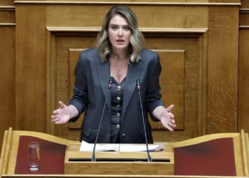 Α. Ευθυμίου: Δεν καταργείται το οκτάωρο – Ασφαλιστικές δικλείδες η ψηφιακή κάρτα και οι έλεγχοι