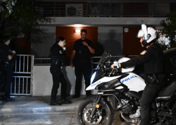 Μυστήριο στον Νέο Κόσμο με το ηλικιωμένο ζευγάρι – Το όπλο δίπλα τους και τα σενάρια των Αρχών