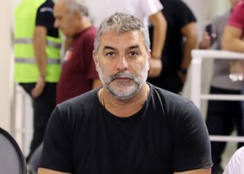 Σήμερα στην Ευελπίδων ο Βασίλης Μπισμπίκης – Σκληρές ποινές για εγκατάλειψη τροχαίου στον νέο ΚΟΚ