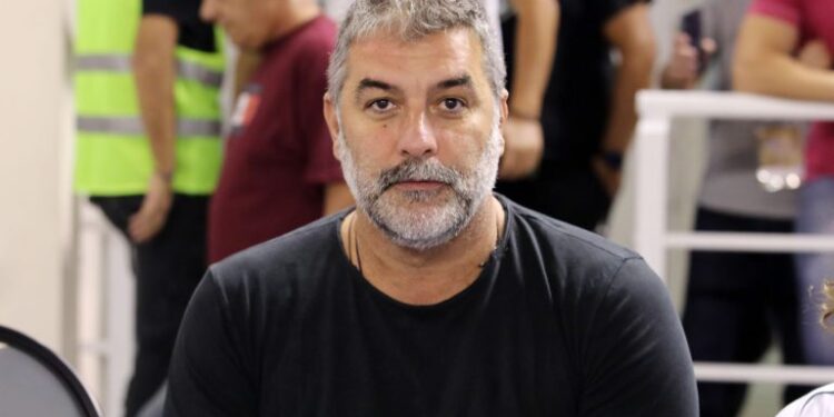 Σήμερα στην Ευελπίδων ο Βασίλης Μπισμπίκης – Σκληρές ποινές για εγκατάλειψη τροχαίου στον νέο ΚΟΚ
