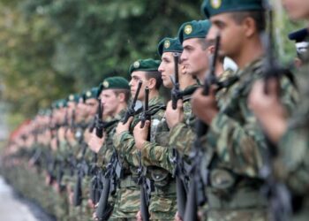 Mισθολόγιο Ενστόλων: Πόσα θα πάρουν στρατιωτικοί και Σώματα Ασφαλείας- Αναλυτικά παραδίιγματα
