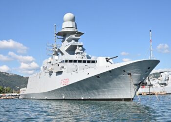 Νέα δομή στις Ένοπλες Δυνάμεις: Οι φρεγάτες, οι πύραυλοι και η «βράση» στα κατώτερα στελέχη
