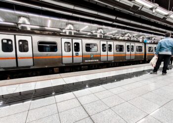 Το 24ωρο Μετρό σάρωσε στην πρεμιέρα – 55.000 επιβάτες γέμισαν συρμούς και αποβάθρες- Ποιές γραμμές ήταν πρωταθλήτριες
