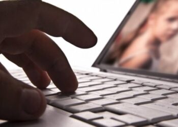 Σοκ στη Λάρισα: 13χρονος συνελήφθη για παιδική πορνογραφία μέσω τεχνητής νοημοσύνης