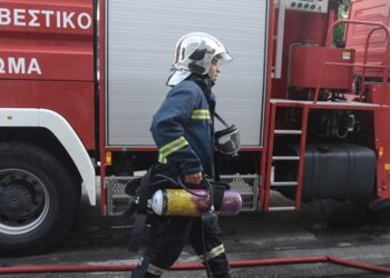 Πυρκαγιά τώρα στον Ασπρόπυργο