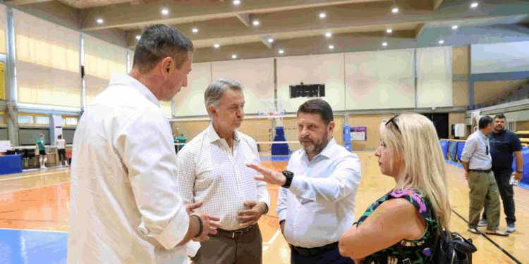 Χαρδαλιάς: «Στηρίζουμε τον ερασιτεχνικό αθλητισμό -Αναβαθμίζουμε τις εγκαταστάσεις του κλειστού γυμναστηρίου του Μετς»