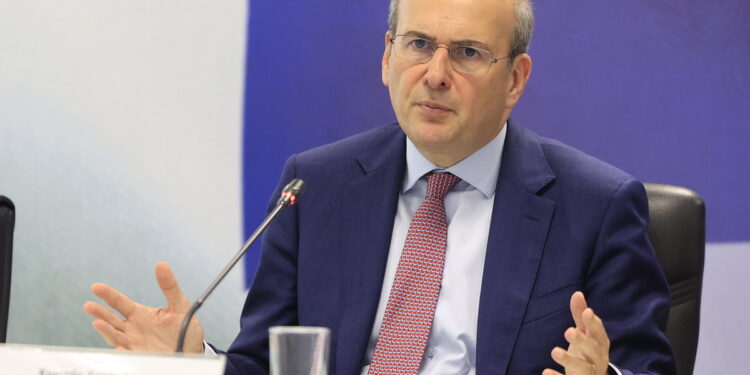Χατζηδάκης: Κάνουμε αγώνα δρόμου για να πληρωθούν οι αγρότες