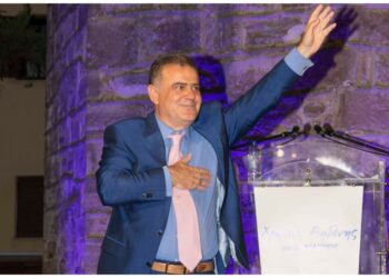 Παλλήνη: Σκουπίδια, λακκούβες… και φιέστες 30.000€!