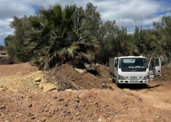 Πολιτική παρακμή στον Δήμο Λαυρεωτικής: Ο Δήμαρχος, οι απευθείας αναθέσεις και η χωματερή-ντροπή