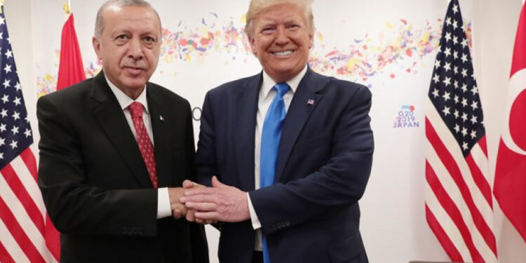 Ερντογάν στον Λευκό Οίκο: Επιστροφή με Boeing, F-35 και εμπόδια από Ισραήλ – Κογκρέσο
