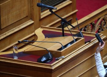 Βουλή: Έρχεται ο “κόφτης” – Κλείνουν τα μικρόφωνα! Ποιος αρχηγός είναι πρωταθλητής της υπέρβασης