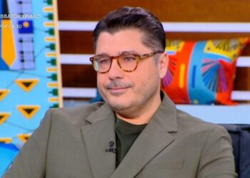 Λάμπρος Κωνσταντάρας: Λάβαμε ένα μήνυμα στο κινητό του πατέρα μου, το οποίο μας συγκλόνισε οικογενειακώς