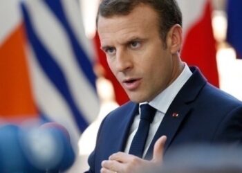 Μακρόν: Τα μη επανδρωμένα αεροσκάφη που παραβιάζουν τον ευρωπαϊκό εναέριο χώρο «μπορούν να καταστρέφονται»