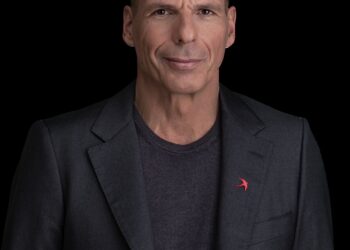 Γιάνης Βαρουφάκης στην Today Press: «Ολοένα και μεγαλύτερες κατηγορίες του πληθυσμού γίνονται ευάλωτες»