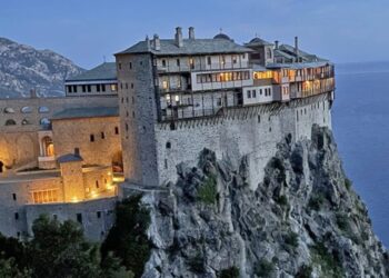 Ρώσος μοναχός ζούσε επί 3 χρόνια παράνομα στο Άγιο Όρος