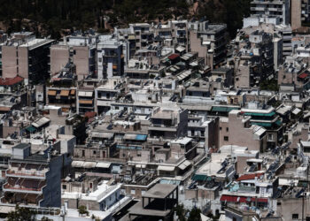 Έρευνα του ΟΠΑ: Η βραχυχρόνια μίσθωση στηρίζει την εθνική οικονομία, τον τουρισμό, την απασχόληση και τη μέση ελληνική οικογένεια