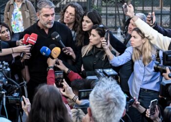 Μπισμπίκης: Νέο βίντεο από το κρητικό γλέντι – Ο ξέφρενος χορός του