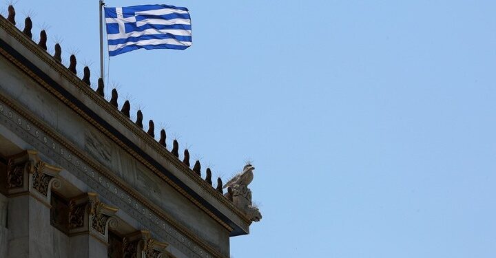 ΕΛΣΤΑΤ: Περισσότεροι οι θάνατοι από τις γεννήσεις στην Ελλάδα και το 2024 – Μείωση πληθυσμού κατά 58.449 άτομα