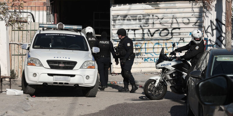 ΟΑΣΥ: Αυτή είναι η ομάδα της ΕΛ.ΑΣ. που θα βάλει τάξη στους καταυλισμούς των Ρομά