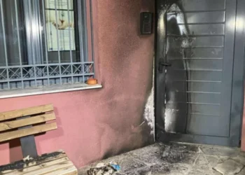 Θεσσαλονίκη: Τοποθέτησαν γκαζάκι έξω από δημοτικό κτήριο του Δήμου Νεάπολης – Συκεών