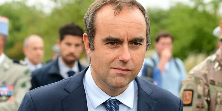 Σοκ στη Γαλλία: Πρωθυπουργός…. 27 ημερών !
