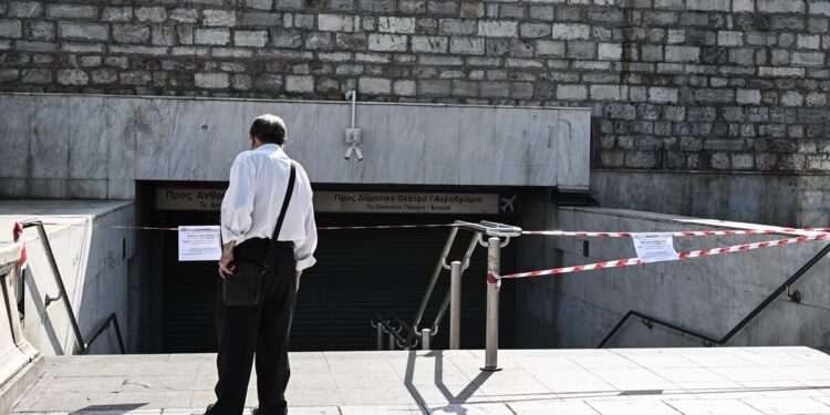 24ωρη απεργία: Πώς θα κινηθούν μετρό- λεωφορεία – Η έκπληξη με τις πτήσεις
