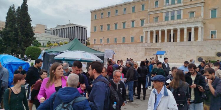 Η ΤΡ στο Σύνταγμα: Η επόμενη κίνηση Ρούτσι
