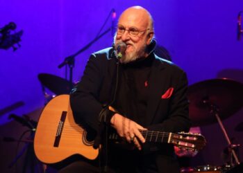 Στο νοσοκομείο ο Διονύσης Σαββόπουλος