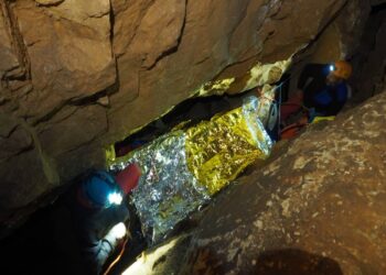Τι έψαχνε ο 53χρονος στο σπήλαιο με τις στοές – Το μυστήριο με τις λίρες