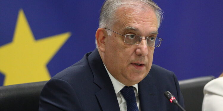 Θεοδωρικάκος: Απλοποιούμε την υποδοχή και τη στήριξη των παραγωγικών επενδύσεων στην Ελλάδα