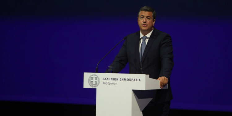 Τζιτζικώστας: Δέκα δισ. ευρώ την τελευταία δεκαετία από την ΕΕ στην έρευνα για τις μεταφορές