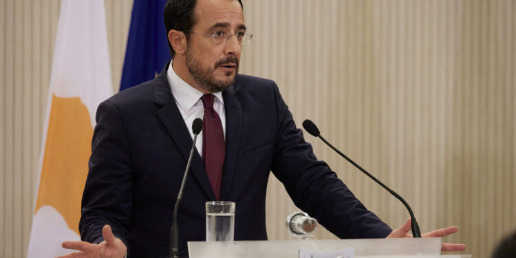 Παρατηρητήριο εξουσίας: Το αδιέξοδο με τους Κύπριους