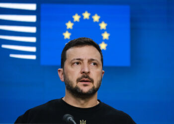 Ζελένσκι: Η Ρωσία χρησιμοποίησε πάνω από 300 drones και 37 πυραύλους σε νυχτερινή επίθεση